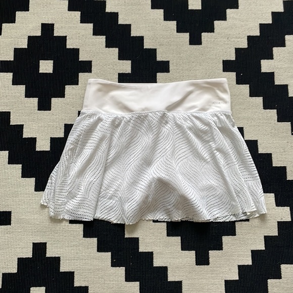 Adidas white tennis skirt. XS - Picture 2 of 5